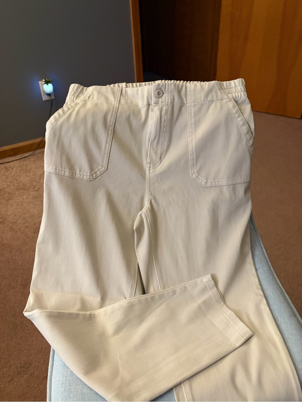 32 Degrees Women's Straight Leg Pants in Cream